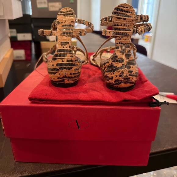 Valentino Donna thong Sandal leather strappy Donna sand beige color size 35 NEW - Picture 5 of 11